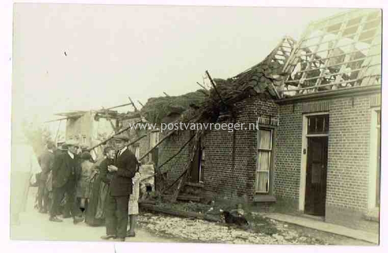 oude ansichten van Borculo: fotokaart schade na stormramp 1925