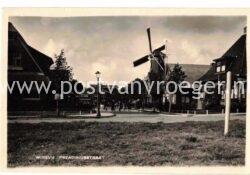 oude ansichten Winsum Gr: fotokaart Preadiniusstraat met molen (210060)