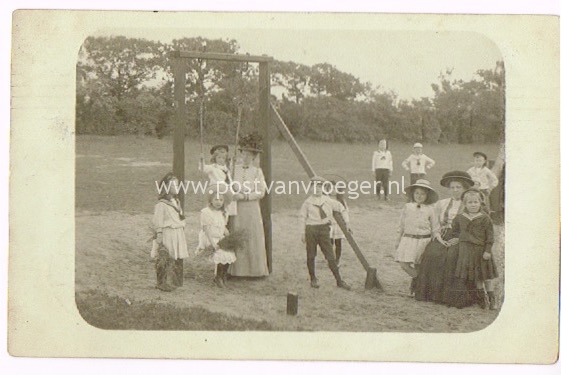 oude ansichten Den Haag: uitstapje school Juffrouw Boldingh (170041), verzonden op 4 Juli uit Den Haag in 1909