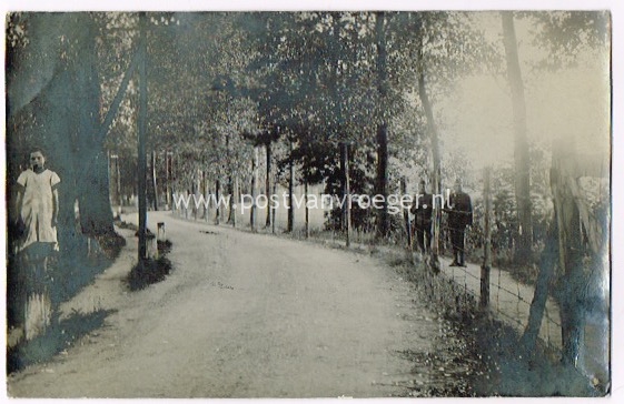 prikkeldraadversperring eerste wereldoorlog Dinxperlo: oude fotokaart Anholtseweg