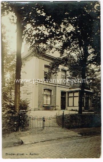 oude ansichtkaarten Aalten : fotokaart villa aan Breedevoortsestraat  