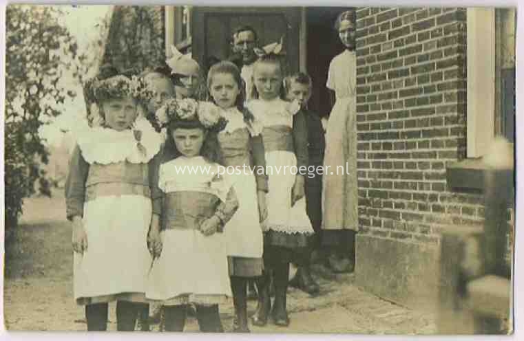 pinksterbrood Oldenzaal: oude fotokaarten van deze pinkstertraditie 1926 (190117)