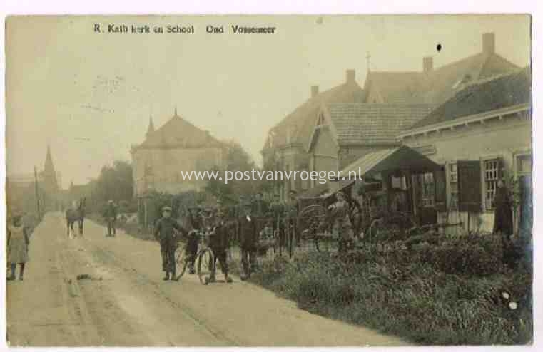 oude foto's oud Vossemeer: RK kerk en school, verzonden in 1916 (190176)