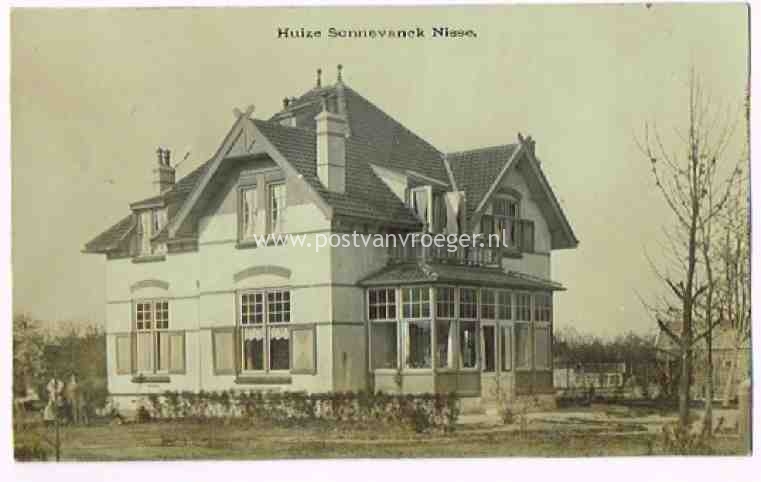 oude ansichtkaarten Nisse:  fotokaart villa "Huize Sonnevanck" (190183)
