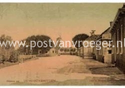 oude ansichtkaarten Uithuizermeeden : dorpsgezicht met molen (200036)