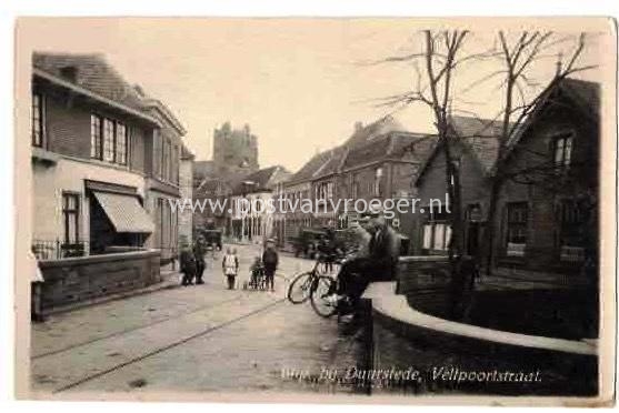 oude ansichtkaarten Wijk bij Duurstede  : fotokaart Veltpoortstraat, verzonden in 1942 (200040)